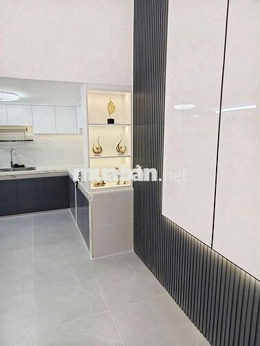 Nhà 5 tầng hẻm Nguyễn Tiểu La Quận 10 TpHCM