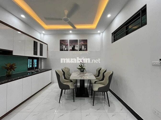 5P RA HỒ TÂY CHỦ NGỘP BANK , CẦN BÁN NHÀ Ô CHỜ TM THƯƠNG LƯỢNG GẤP