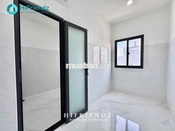 Phòng Trọ 1PN Cửa Sổ Thang Máy,Hầm Xe, Thuận Tiện Qua ĐH UEH , VHU