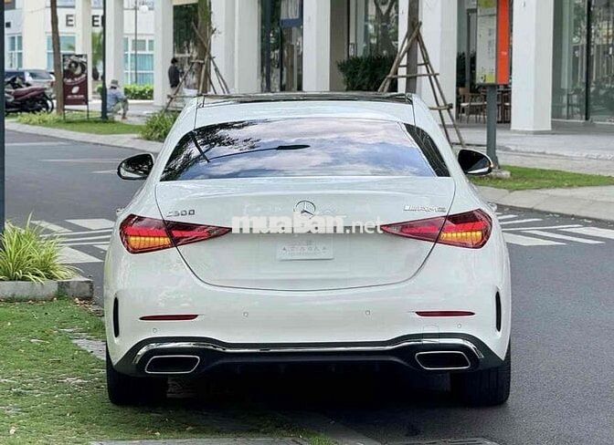 Mercedes Benz C300 AMG V1 2022 Trắng 26.000km