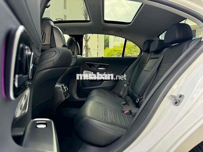 Mercedes Benz C300 AMG V1 2022 Trắng 26.000km
