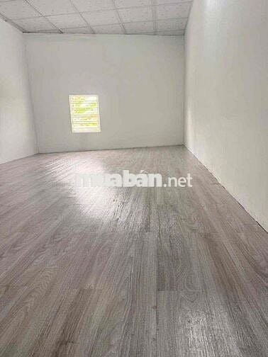 nhà cấp 4, đẹp, 2 phòng ngủ, phòng khách , bếp toilet