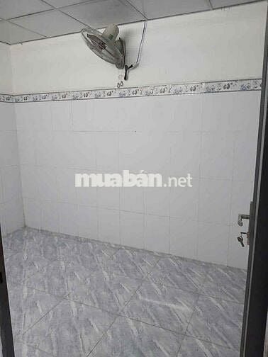 nhà cấp 4, đẹp, 2 phòng ngủ, phòng khách , bếp toilet