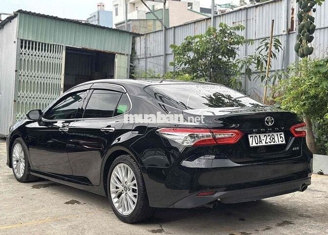 Toyota Camry 2.5Q 2019 nhập Thái Lan