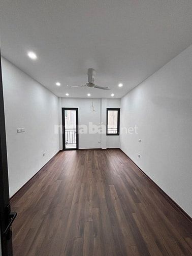 Bán nhanh nhà ngõ Tân Mai, giá 5.8 tỷ, 27m2x4T, ẢNH THẬT 