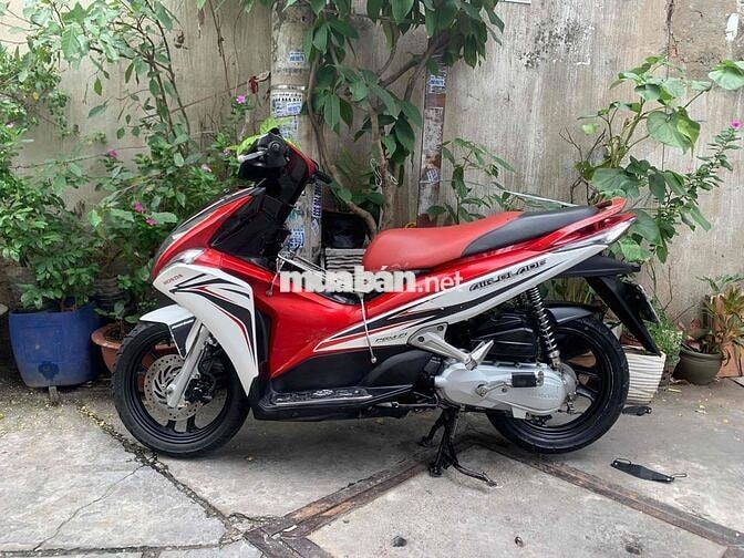 Honda Airblade 2011 màu Đỏ trắng đen