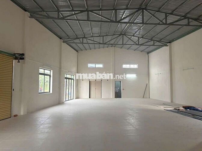 Cho thuê kho 355m2 xã Tân Hiệp