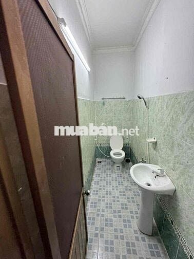 Cho thuê nhà vô ở ngay thuộc đường Nguyễn Văn khối 56 m vuông trệt lầu