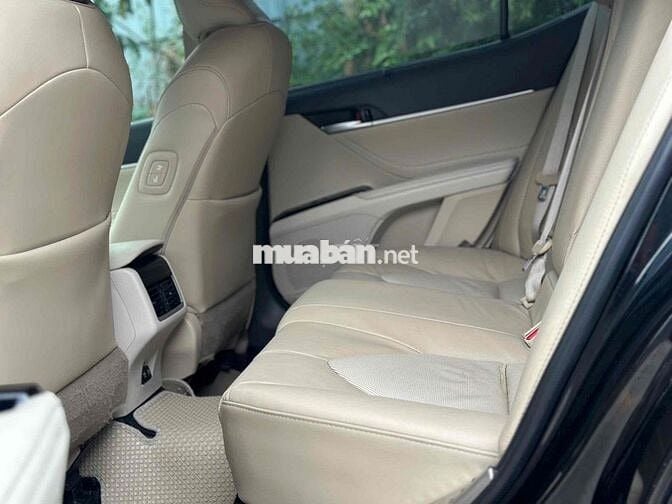 Toyota Camry 2.5Q 2019 nhập Thái Lan