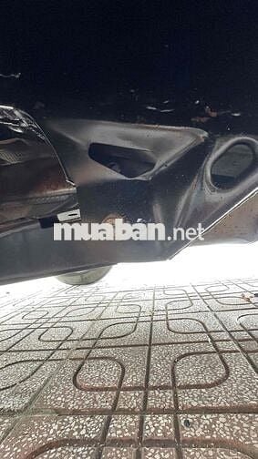 Toyota Innova 8 chỗ Số sàn Xăng Vàng cát