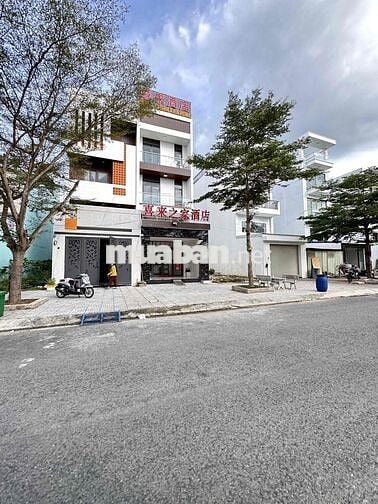 KẸT TIỀN CẦN BÁN GẤP 10x17,5m VIEW HỒ SINH THÁI GIÁ 2tỷ9 SỔ RIÊNG