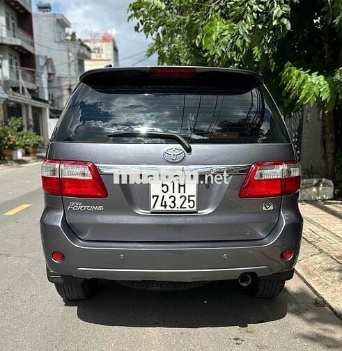 Toyota Fortuner 2010 Xăng Xám