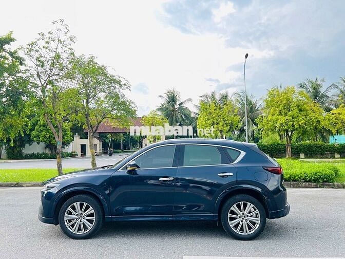 Mazda CX-5 Premium Exclusive 2024 47000 km Xanh