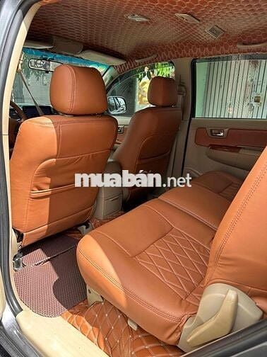 Toyota Fortuner 2010 Xăng Xám