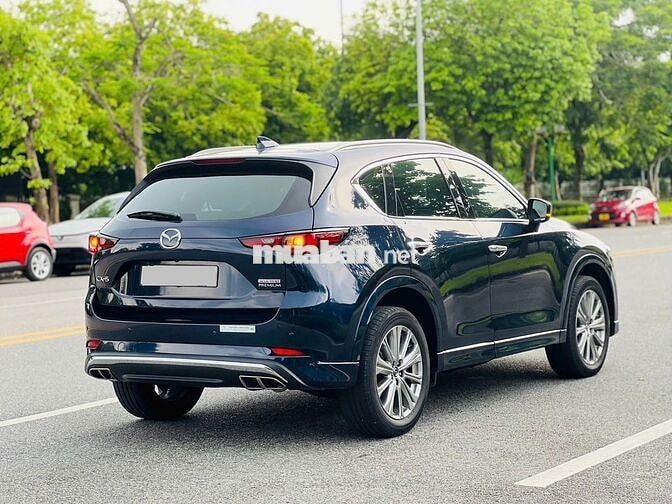 Mazda CX-5 Premium Exclusive 2024 47000 km Xanh