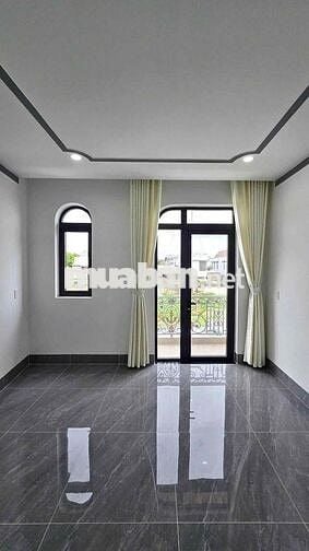 Hạ giá 200tr, cần bán nhanh nhà lầu mới xây gần KDL Bửu Long