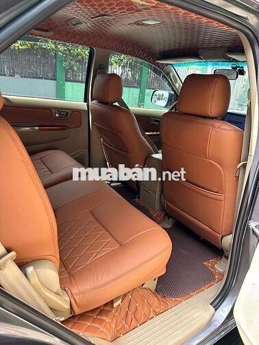 Toyota Fortuner 2010 Xăng Xám