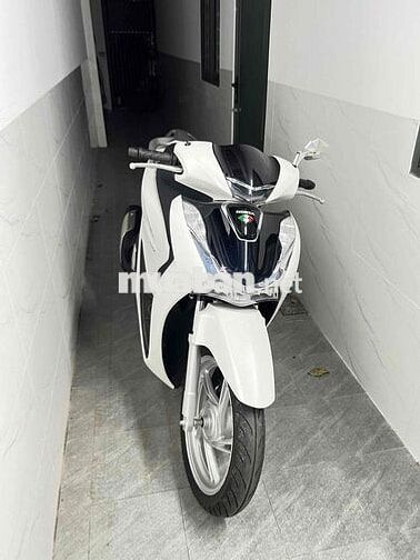 Honda SH 160 2025 Trắng 8000 km
