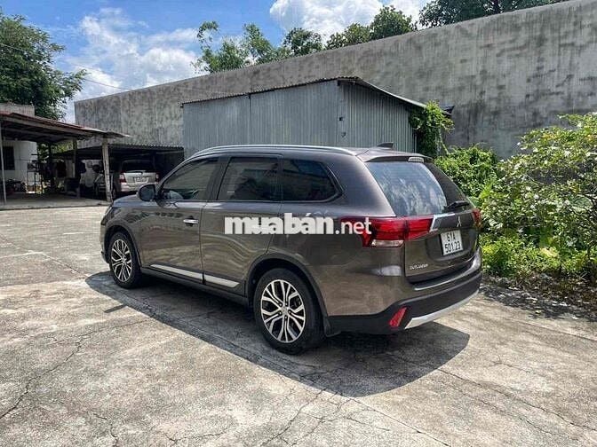 Mitsubishi Outlander 2019 Tự động Nâu