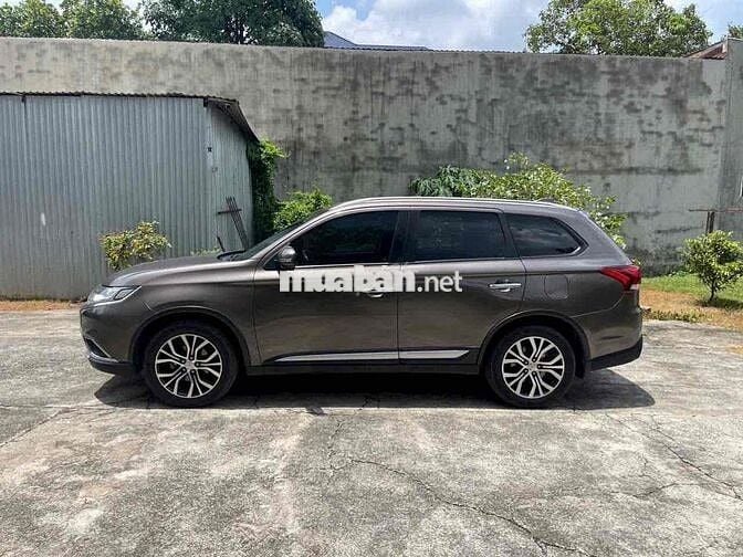 Mitsubishi Outlander 2019 Tự động Nâu