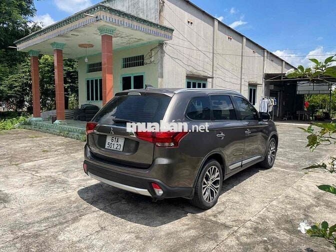 Mitsubishi Outlander 2019 Tự động Nâu