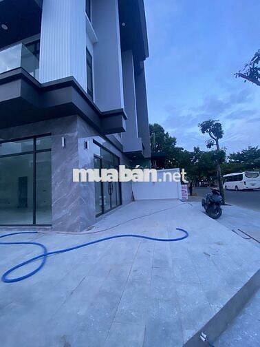 CHO THUÊ MẶT BẰNG LÔ GÓC ĐẸP VỈA HÈ SIÊU RỘNG KĐT PHƯỚC LONG