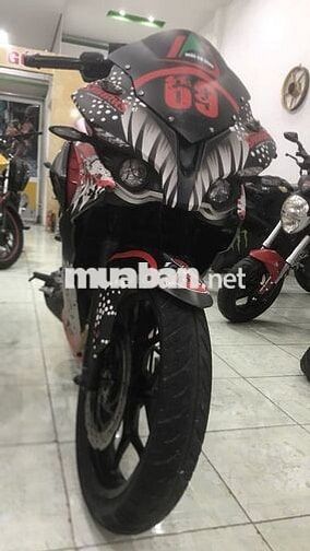 Yamaha R15v3 Cam Xe côn tay