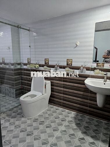Cho thuê nhà Phố Trần Anh Riverside 1 trệt 1 lầu, mặt tiền đường chính