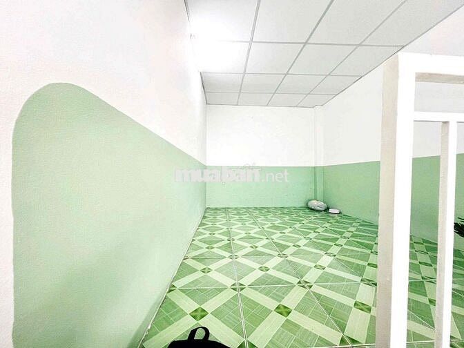 TRỌ TRỆT - GÁC CAO 2M - DẮT XE VÔ NHÀ - 2TR - GẦN HƯƠNG LỘ 2