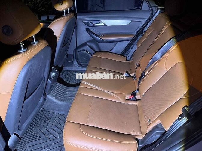 Vinfast VF8 Lux Plus 2024 Xám nóc bạc