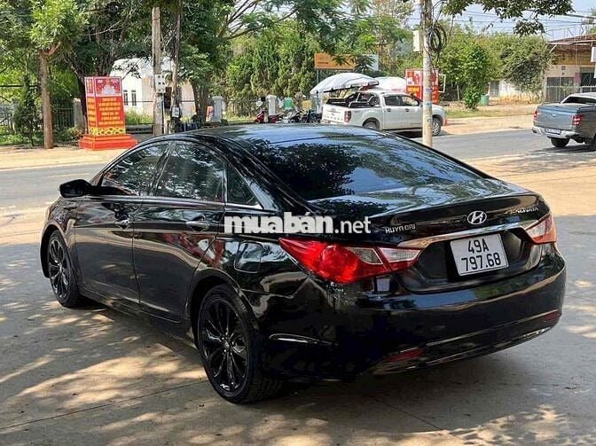 Hyundai Sonata 2011 Đen 5 chỗ