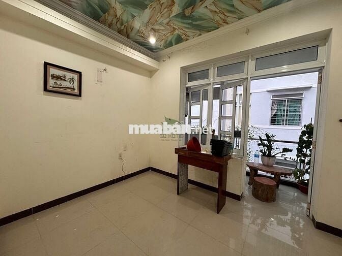 CHO THUÊ NHÀ Ở KINH DOANH 12 PHÒNG HẺM HÙNG VƯƠNG KHU PHỐ TÂY