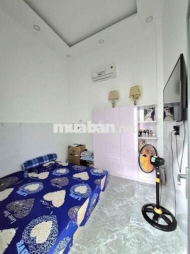 Nguyên căn 5x20 có máy lạnh phòng khách nhà y hình