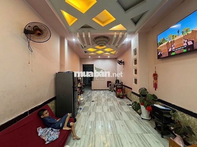 CHO THUÊ NHÀ Ở KINH DOANH 12 PHÒNG HẺM HÙNG VƯƠNG KHU PHỐ TÂY