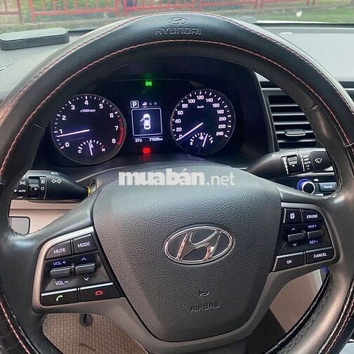 Hyundai Elantra 1.6 Số tự động 70000 km Trắng