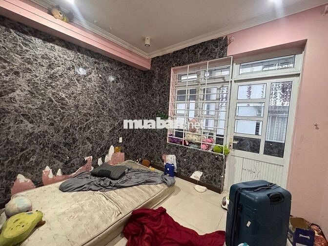 CHO THUÊ NHÀ Ở KINH DOANH 12 PHÒNG HẺM HÙNG VƯƠNG KHU PHỐ TÂY