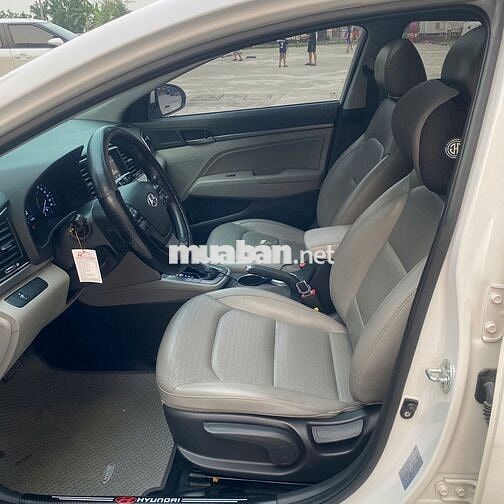 Hyundai Elantra 1.6 Số tự động 70000 km Trắng