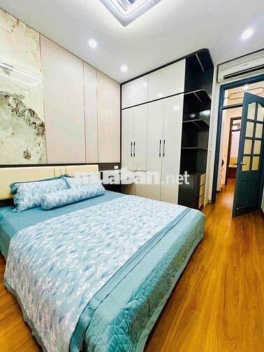 NGỌC KHÁNH - BA ĐÌNH 9tỷ - 36M Thiết kế 4 tầng ,6 ngủ.