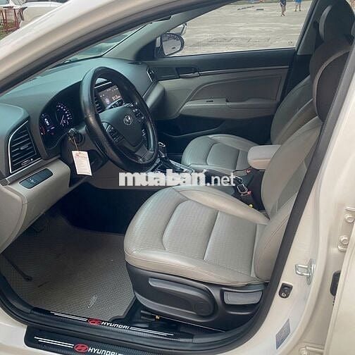 Hyundai Elantra 1.6 Số tự động 70000 km Trắng