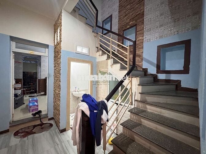 CHO THUÊ NHÀ Ở KINH DOANH 12 PHÒNG HẺM HÙNG VƯƠNG KHU PHỐ TÂY