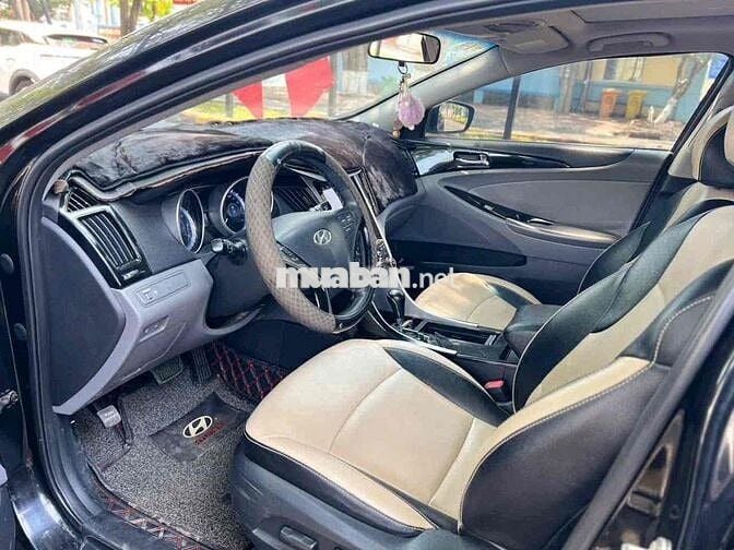 Hyundai Sonata 2011 Đen 5 chỗ