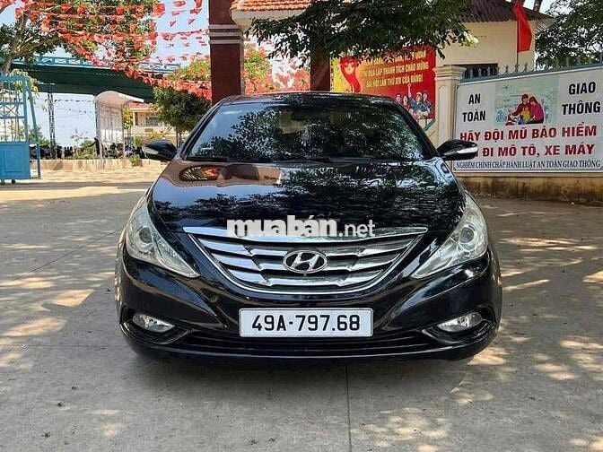 Hyundai Sonata 2011 Đen 5 chỗ