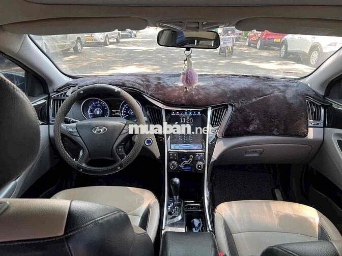 Hyundai Sonata 2011 Đen 5 chỗ