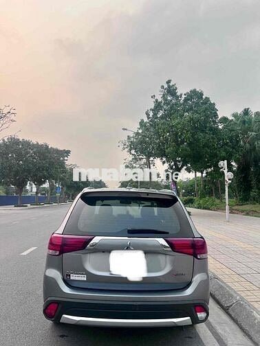 Mitsubishi Outlander 2018 CVT Xám