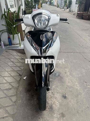 Honda SH Mode 2018 Trắng
