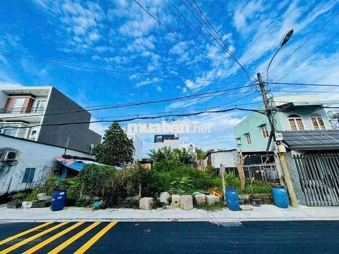 Bán Đất Đẹp 5x23 Giá Chỉ 1 Tỷ 5 Gần Bệnh Viện Xuyên Á . Sổ Hồng Riêng