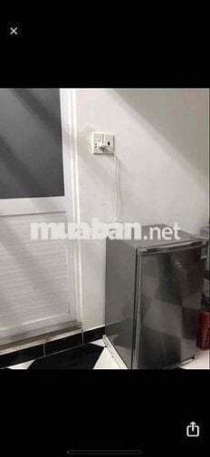 phòng có gác lửng, lối đi riêng, giờ giắc tự do