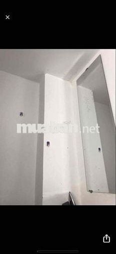 phòng có gác lửng, lối đi riêng, giờ giắc tự do