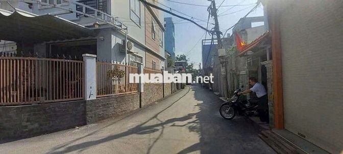 Biệt thự Lê Đức Thọ, Gò Vấp,  297m2, hẻm xe 16 chỗ giá chỉ 65tr.m2