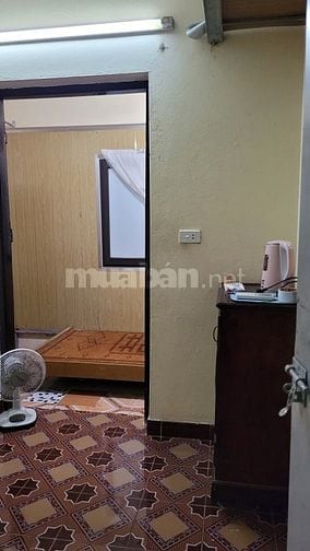 Cho thuê phòng trọ/hộp ngủ tại ngõ 52 Tạ Quang Bửu ( gần Bách - Kinh -